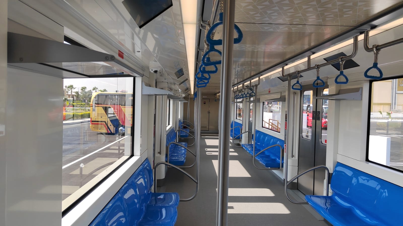 قطارات المترو الجديدة بالخط الأول (3)