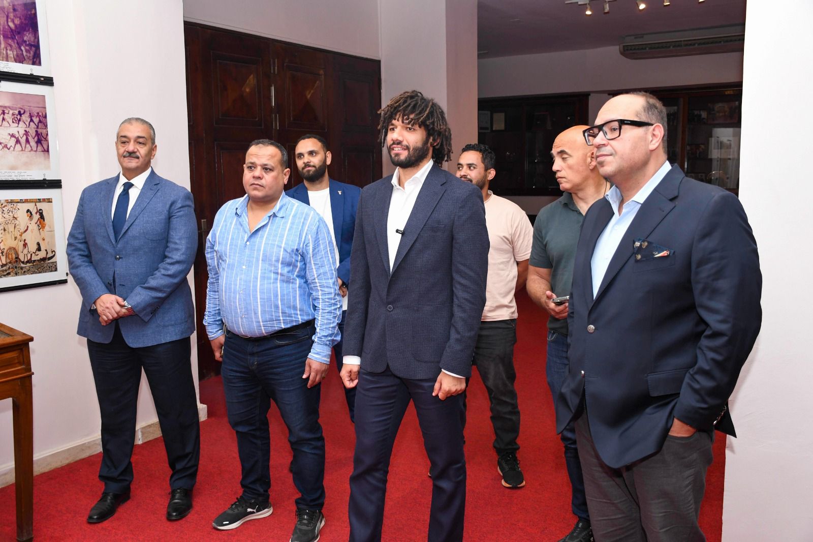 جولة للني في اللجنة الأوليمبية