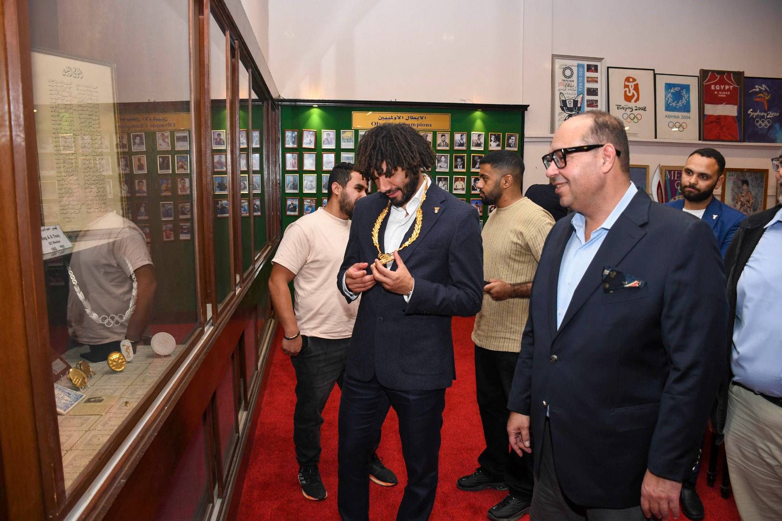 جولة لياسر إدريس مع النني في اللجنة الأوليمبية