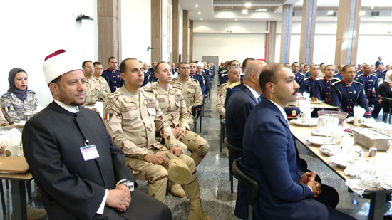 الرئيس السيسي فى الأكاديمية العسكرية (1)