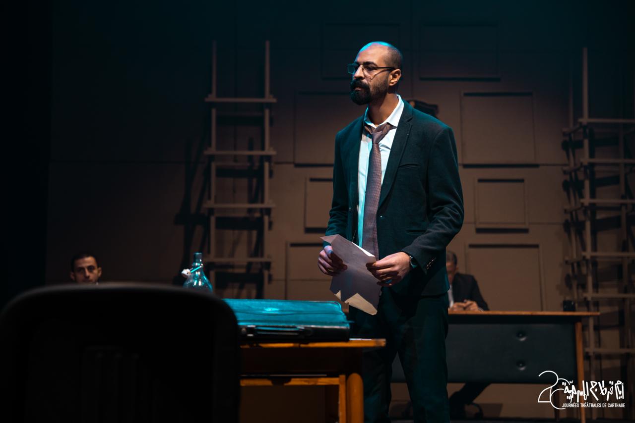 مسرحية سقوط حر 1 مسرحية سقوط حر 1