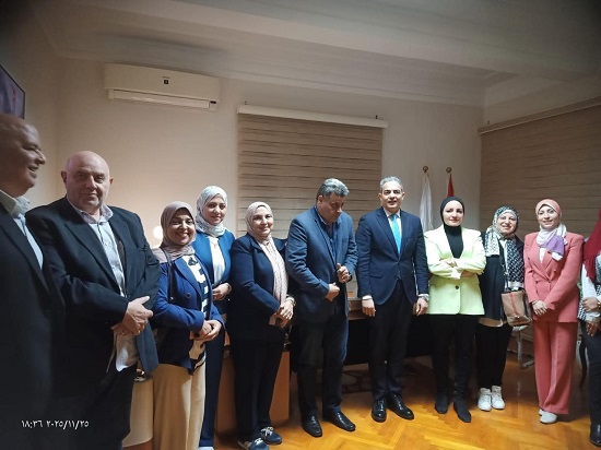 للجنة العليا لرصد الأداء الإعلامي بنقابة الإعلاميين،  (1)