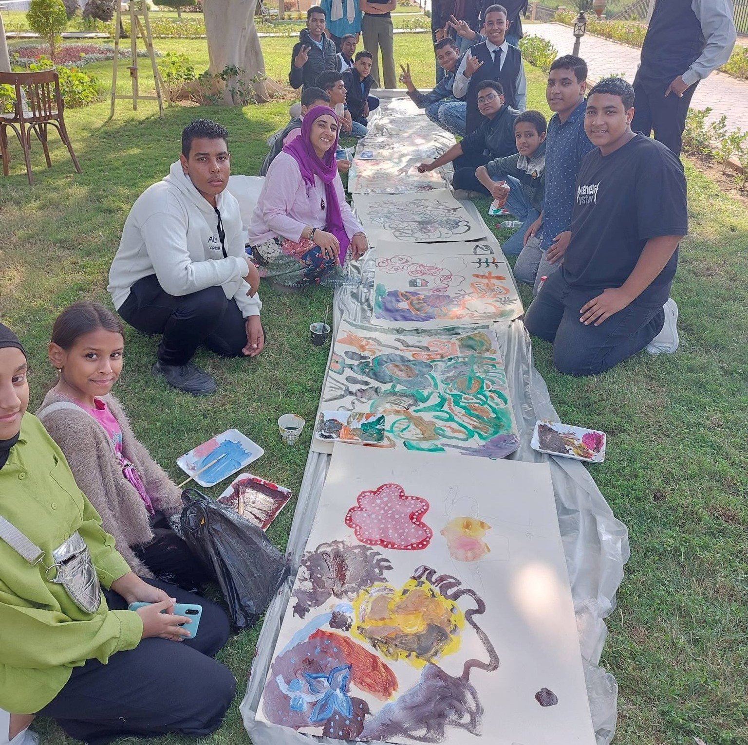 فعاليات الورش التعليمية مع طلبة المدارس الصناعية والفندقية بالأقصر