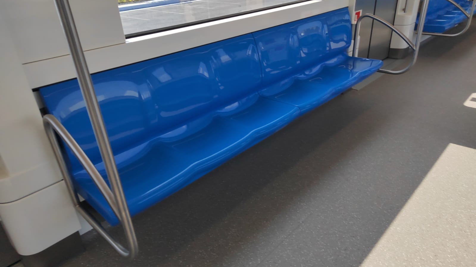 قطارات المترو الجديدة بالخط الأول (6)