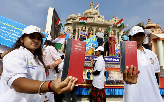 يوم الدستور الهندى (6)