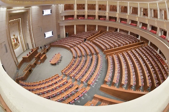 قاعة اجتماعات مجلس النواب بالعاصمة الادارية الجديدة