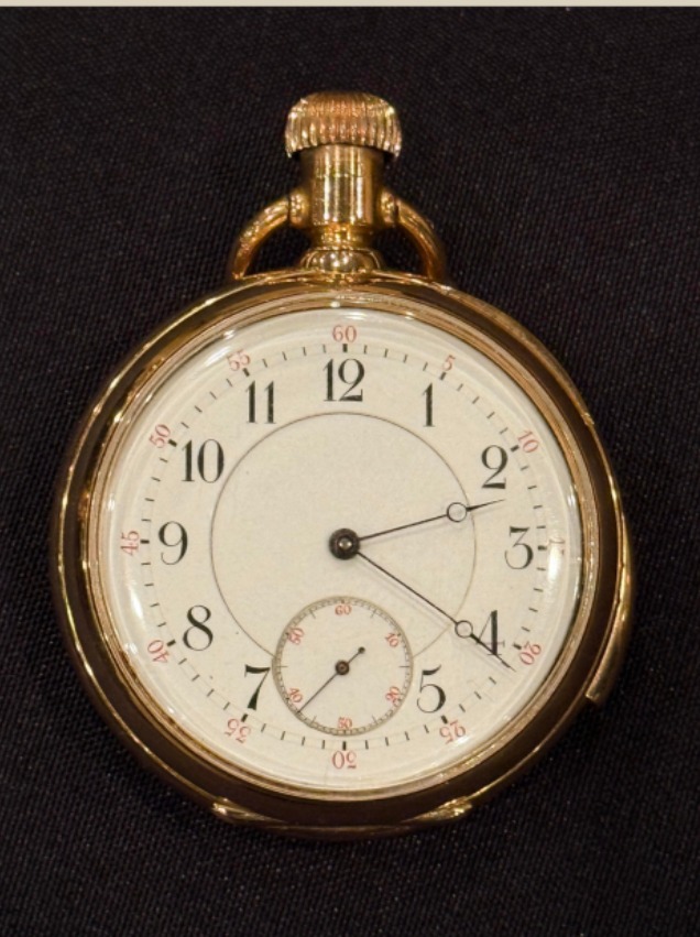 ساعة جيب لأحد ركاب تيتانيك