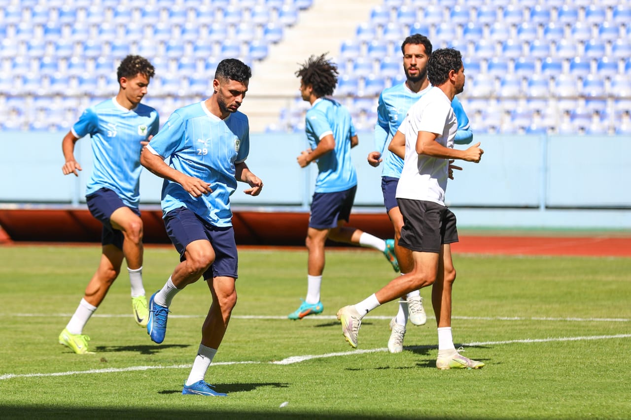 مران فريق المصري