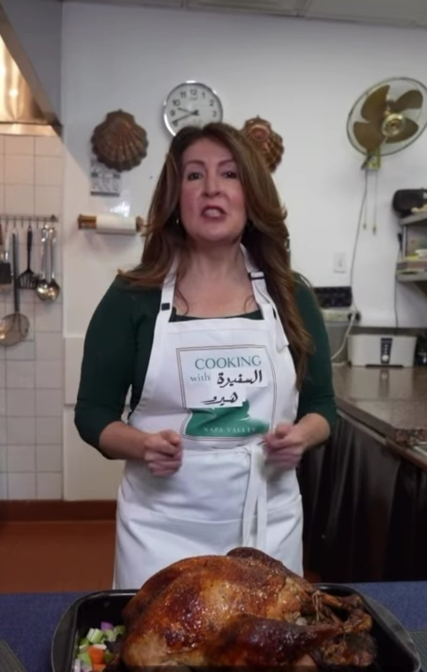 السفيرة الأمريكية تحتفل بعيد الشكر فى القاهرة