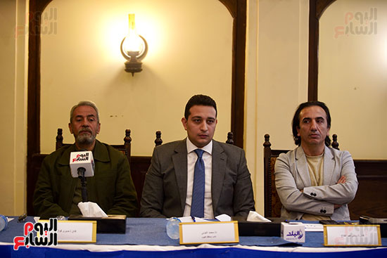 الفنان صبري فواز  ندوه في مهرجان الفيوم الدولي لأفلام البيئة والفنون المعاصرة  (11)