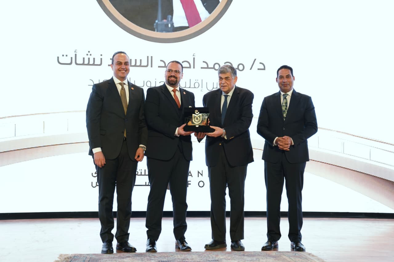 جانب من التكريم 