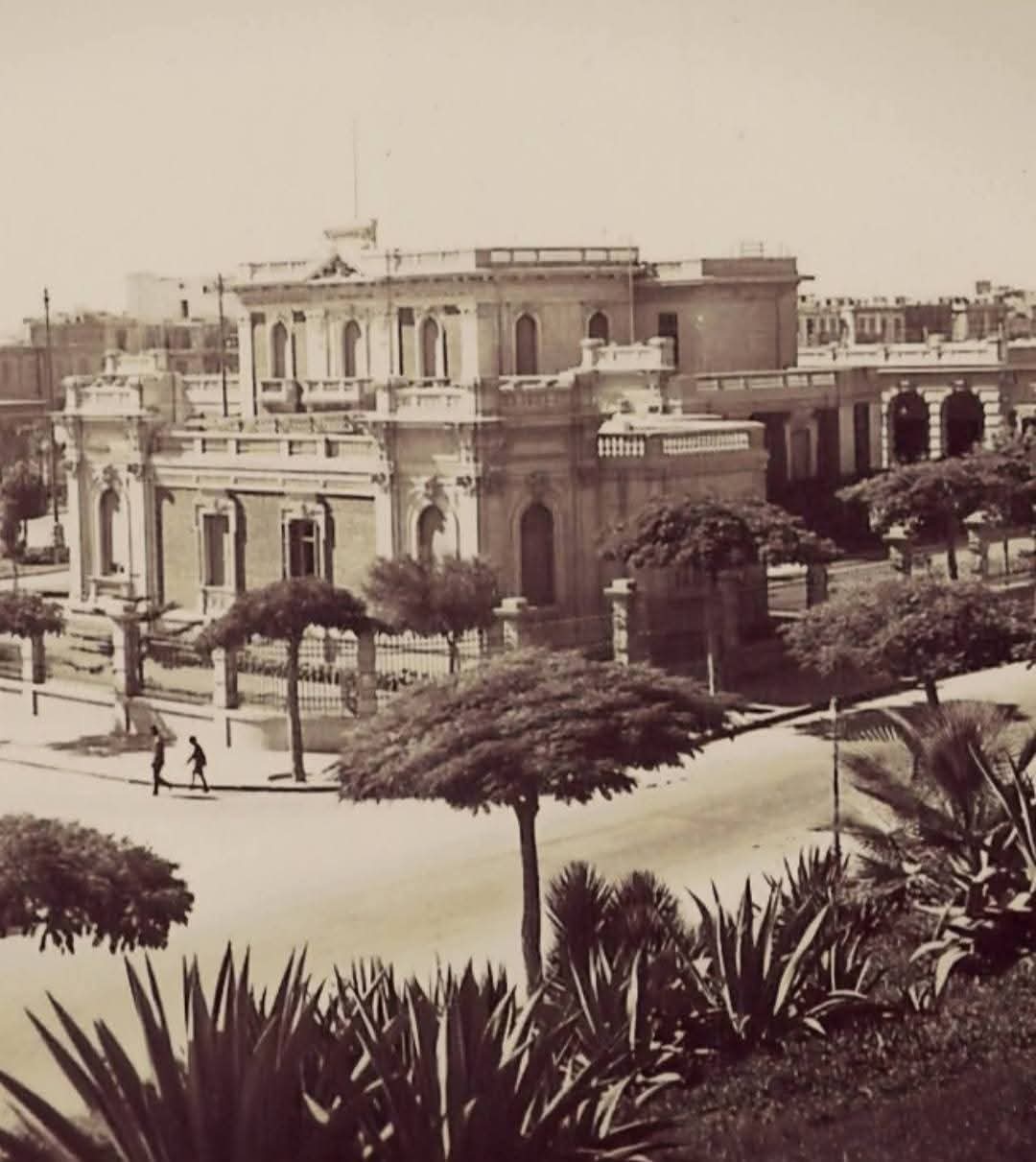 مبنى اسعاف انشأ 1902