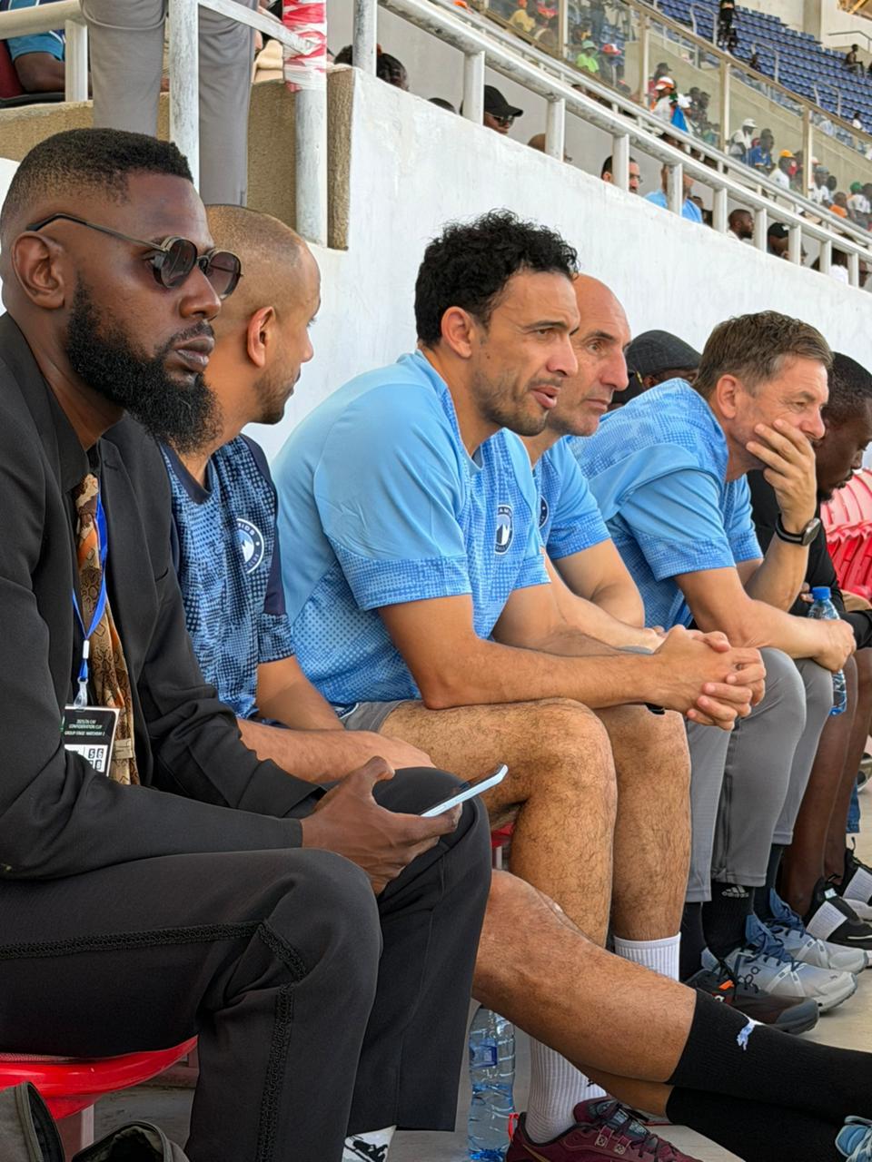 الجهاز الفني لبيراميدز فى مباراة زيسكو