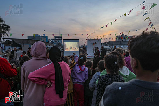 سينما مؤقتة فى غزة سينما مؤقتة فى غزة