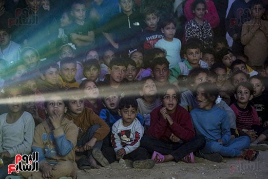 فرحة الأطفال رغم المعاناة فرحة الأطفال رغم المعاناة