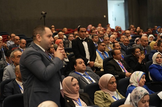  خريجي مبادرات إعداد الكوادر البشرية من العاملين بوزارة المالية (1)