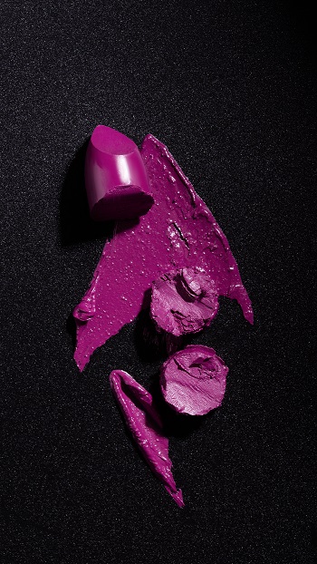 البرقوقي الداكن روج تريندي في شتاء 2026 البرقوقي الداكن روج تريندي في شتاء 2026