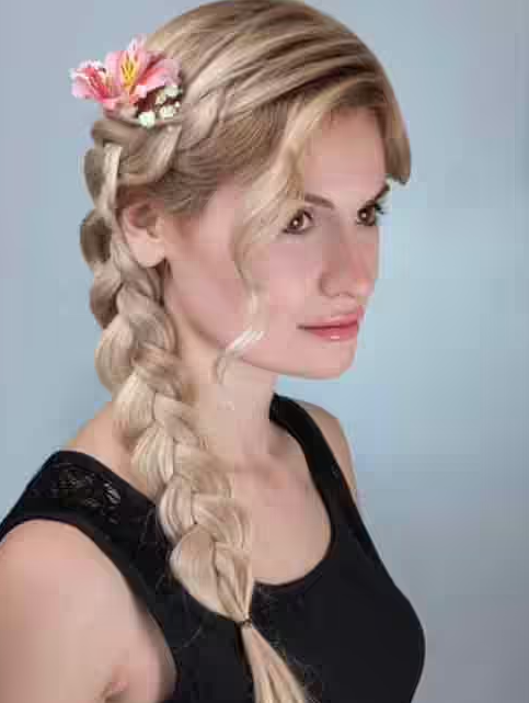 ضفيرة جانبية مزخرفة img