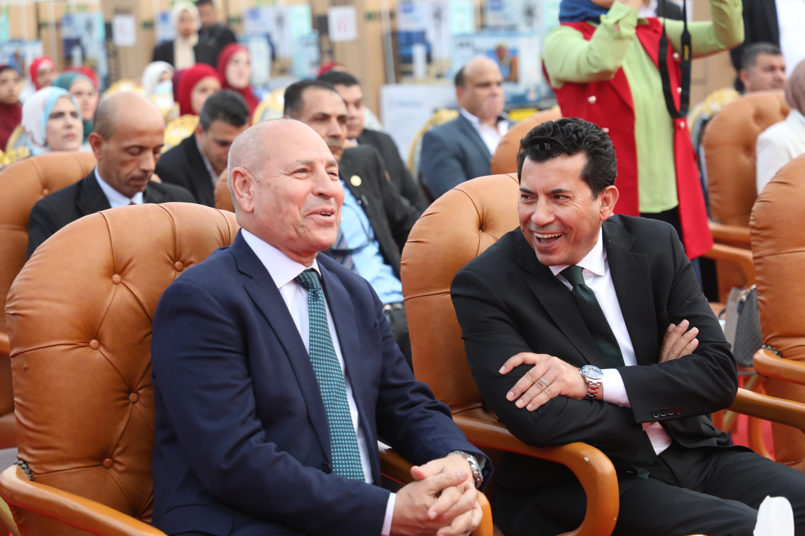 حفل توزيع جهاز 150 عروس (2)