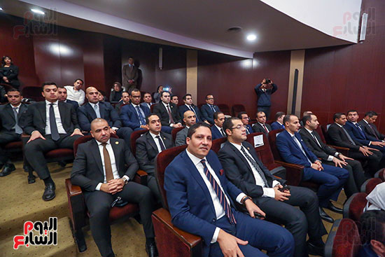 حضور الجلسة