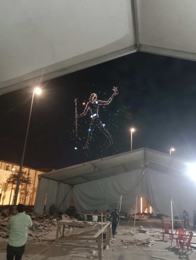 تجهيزات حفل الإفتتاح