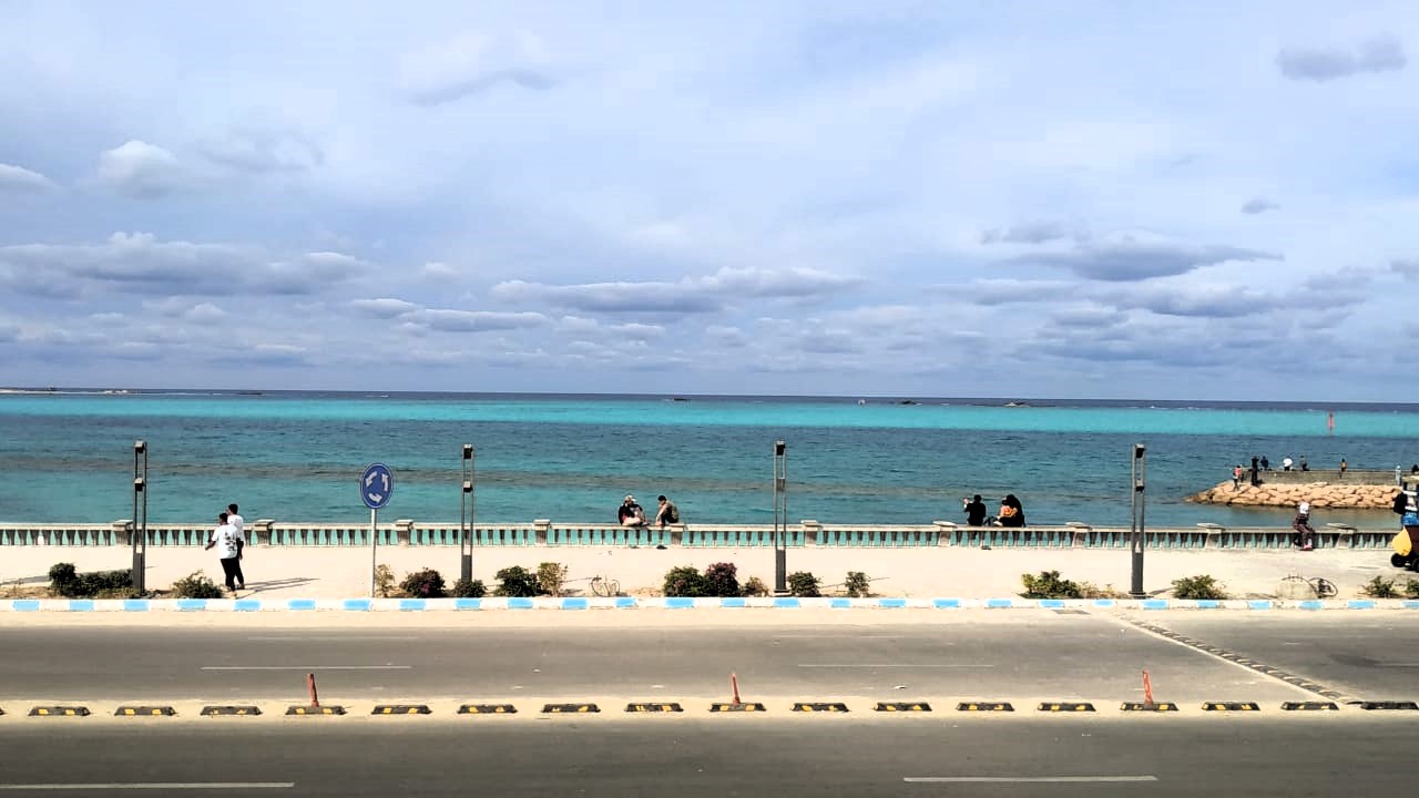 الحر والطبيعة البكر - كورنيش مطروح