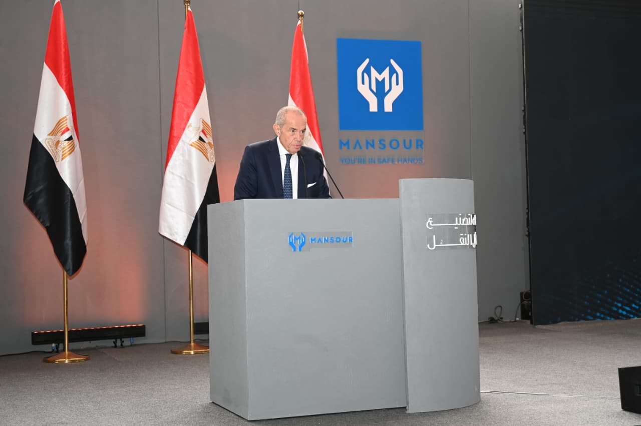 وضع حجر الأساس لمصنع ماك الجديد (7)