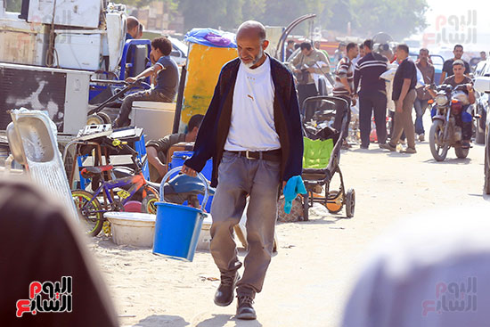 الخردة في سوق الجمعة