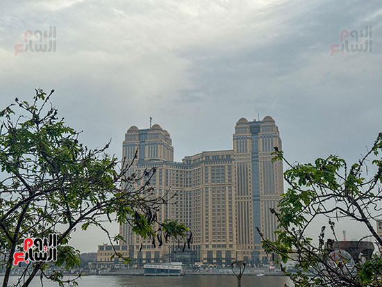 غيوم و امطار خفيفة (33)