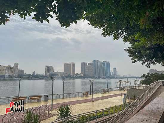 غيوم و امطار خفيفة (1)