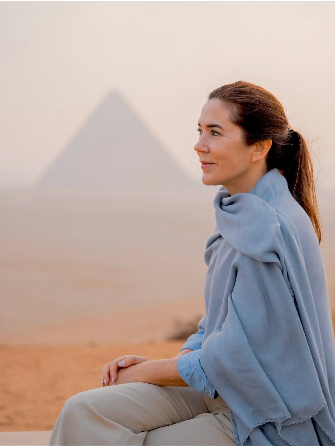 لملكة مارى لجولتها فى الأهرامات والمتحف المصرى الكبير (1)