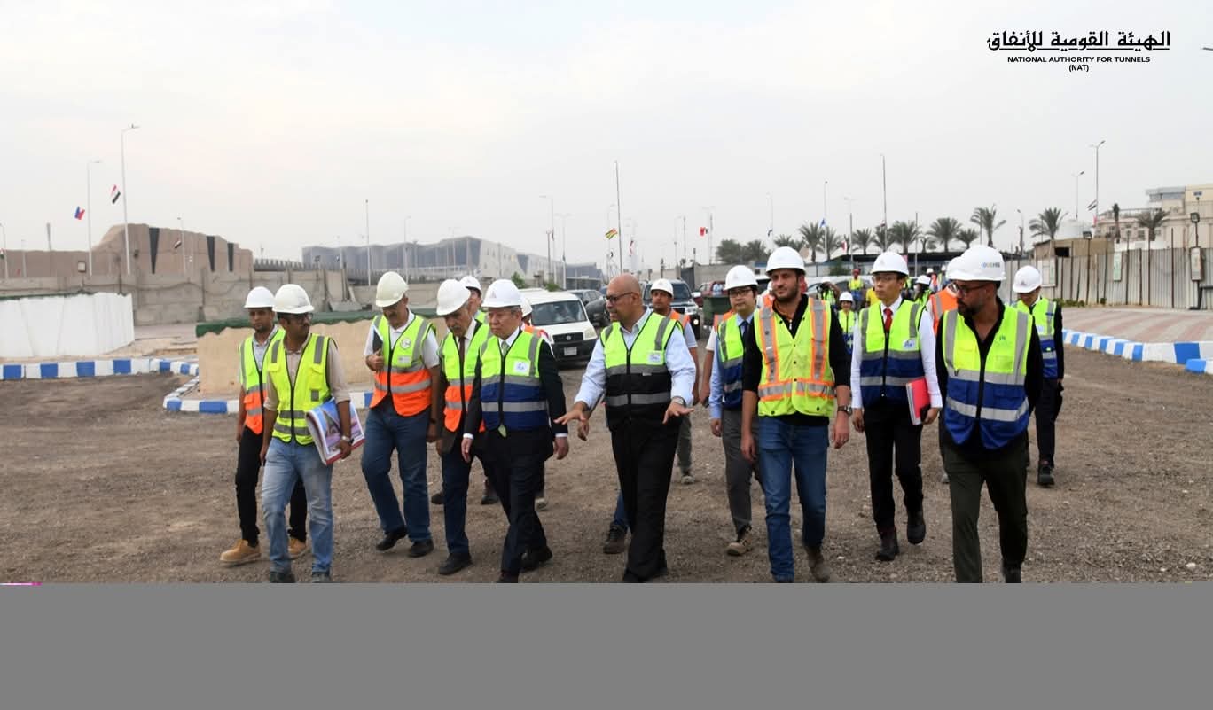 رئيس وكالة جايكا فى محطة الرماية بالخط الرابع للمترو