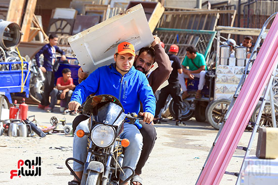 بيع وشراء من سوق الخردة