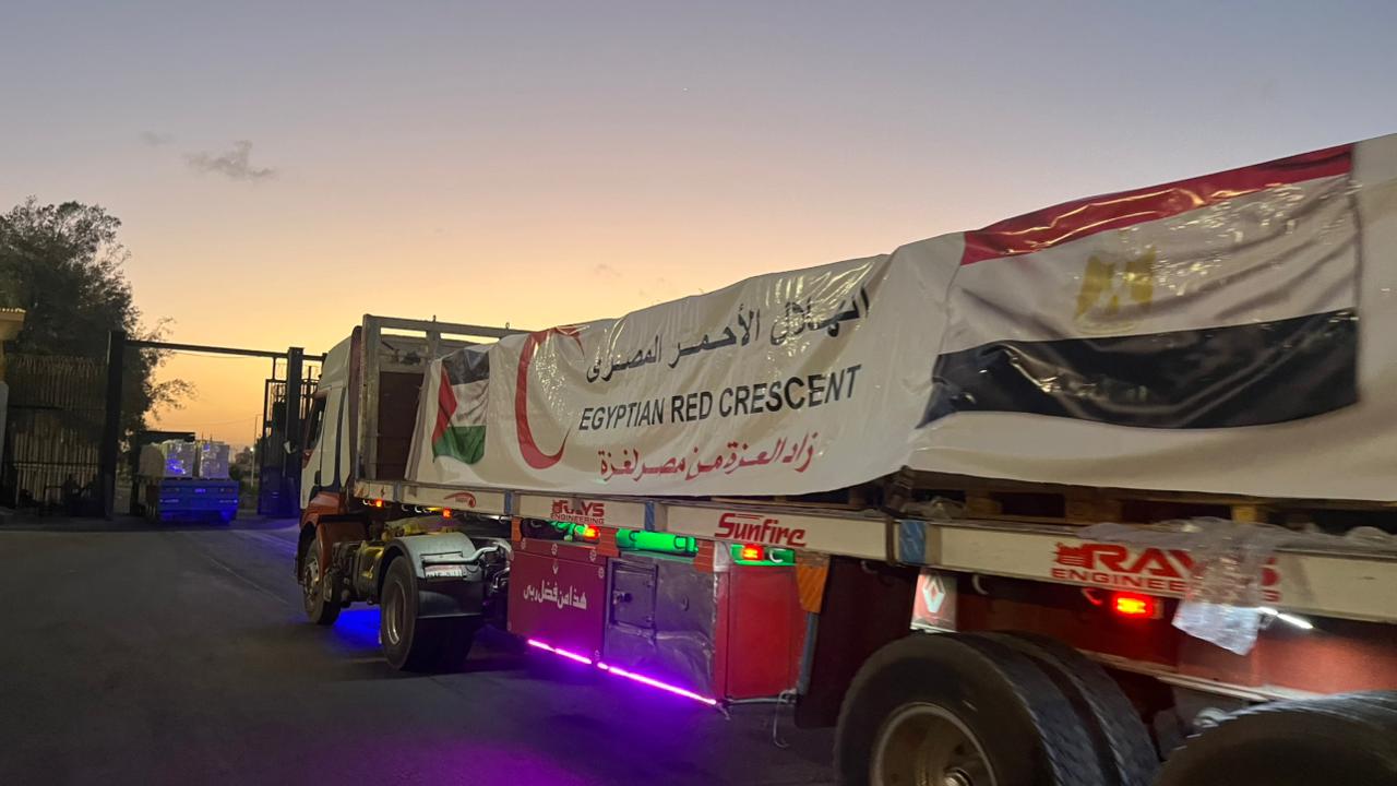 قوافل زاد العزة إلى غزة قوافل زاد العزة إلى غزة