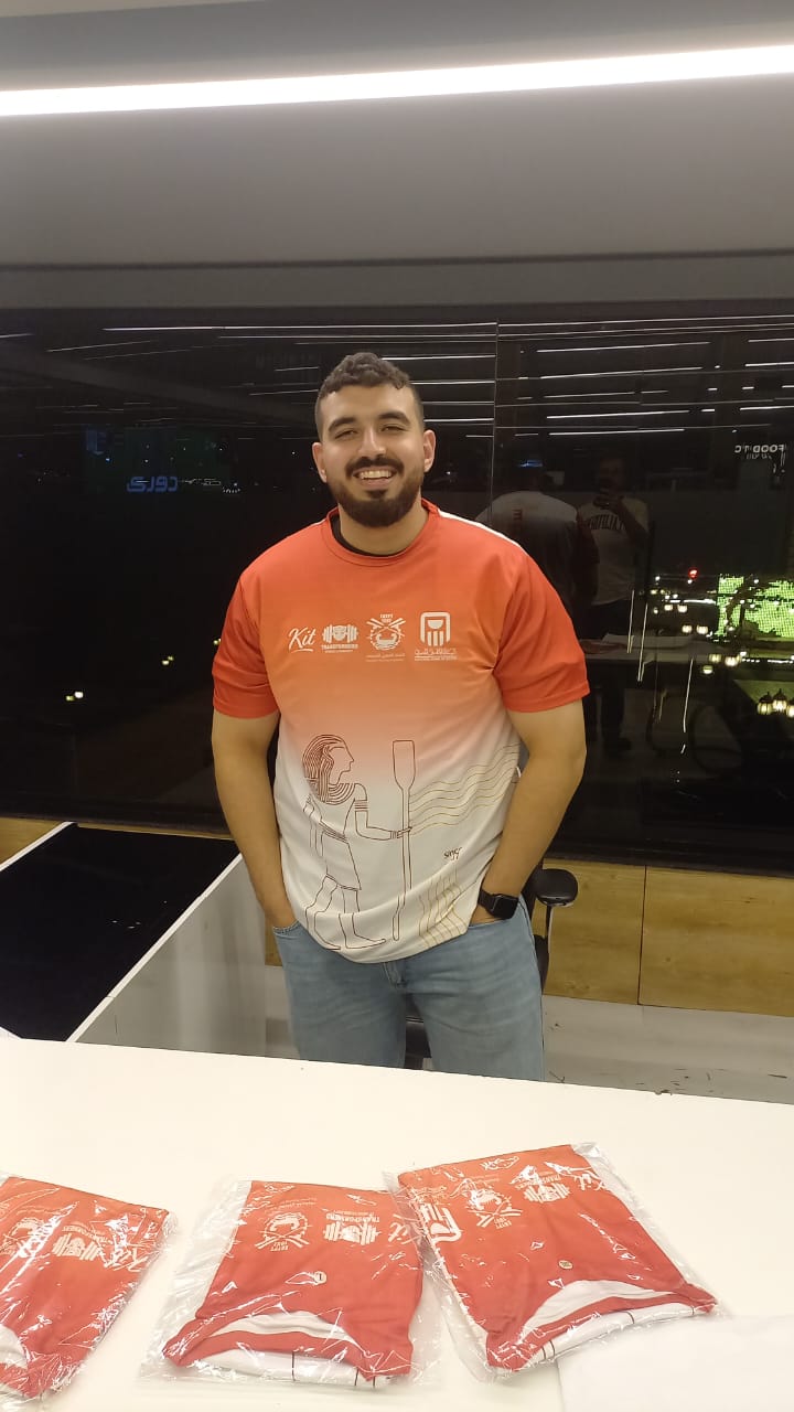 تصميم القميص الجديد للتجديف