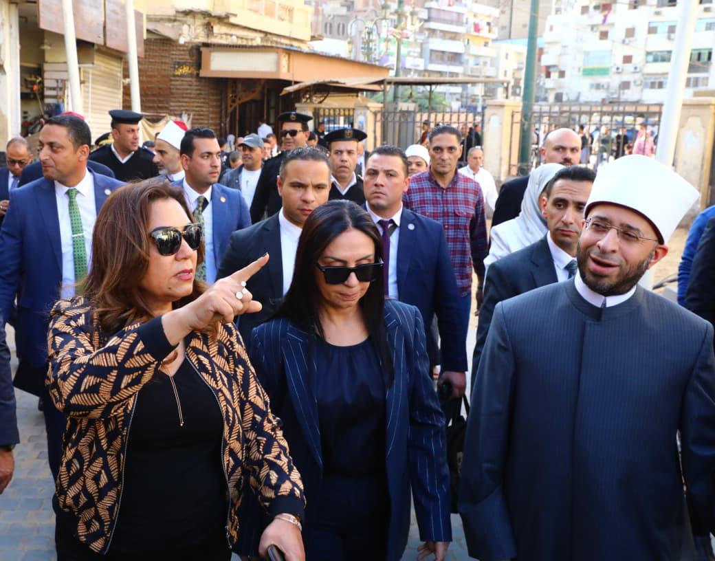 وزراء التضامن  والتنمية  والأوقاف ومحافظ الغربية يتفقدون أعمال تطوير محيط مسجد السيد البدوي