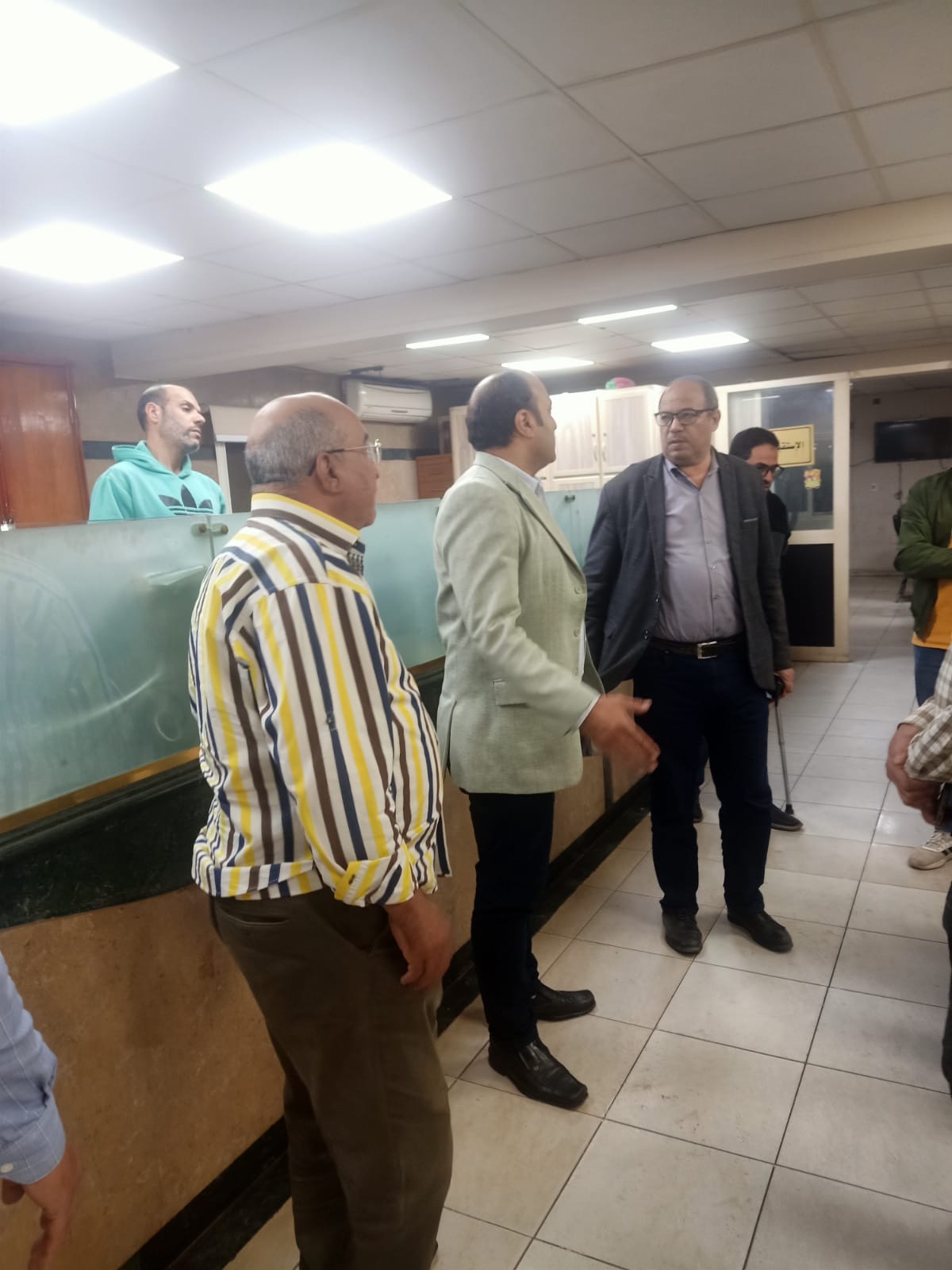 رئيس مياه الشرب بالجيزة يتفقد محطة جزيرة الدهب لمتابعة كفاءة التشغيل (3)