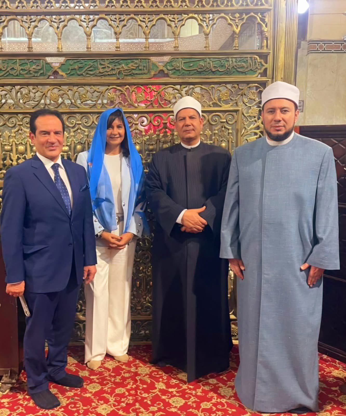 جانب من الزيارة