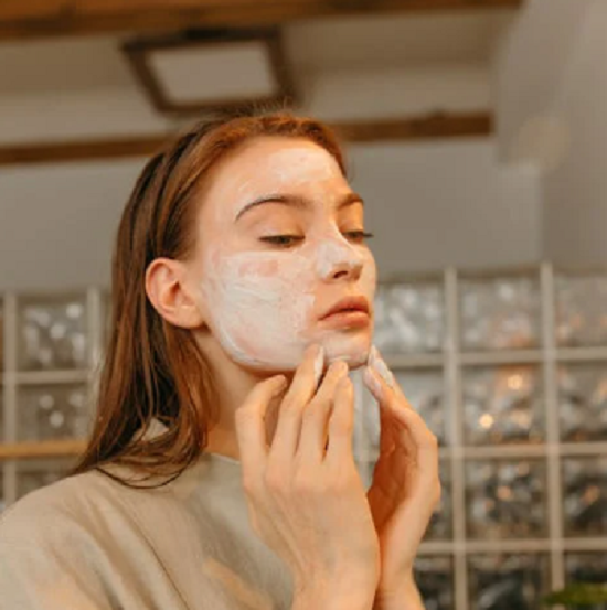 ماسك لشد البشرة