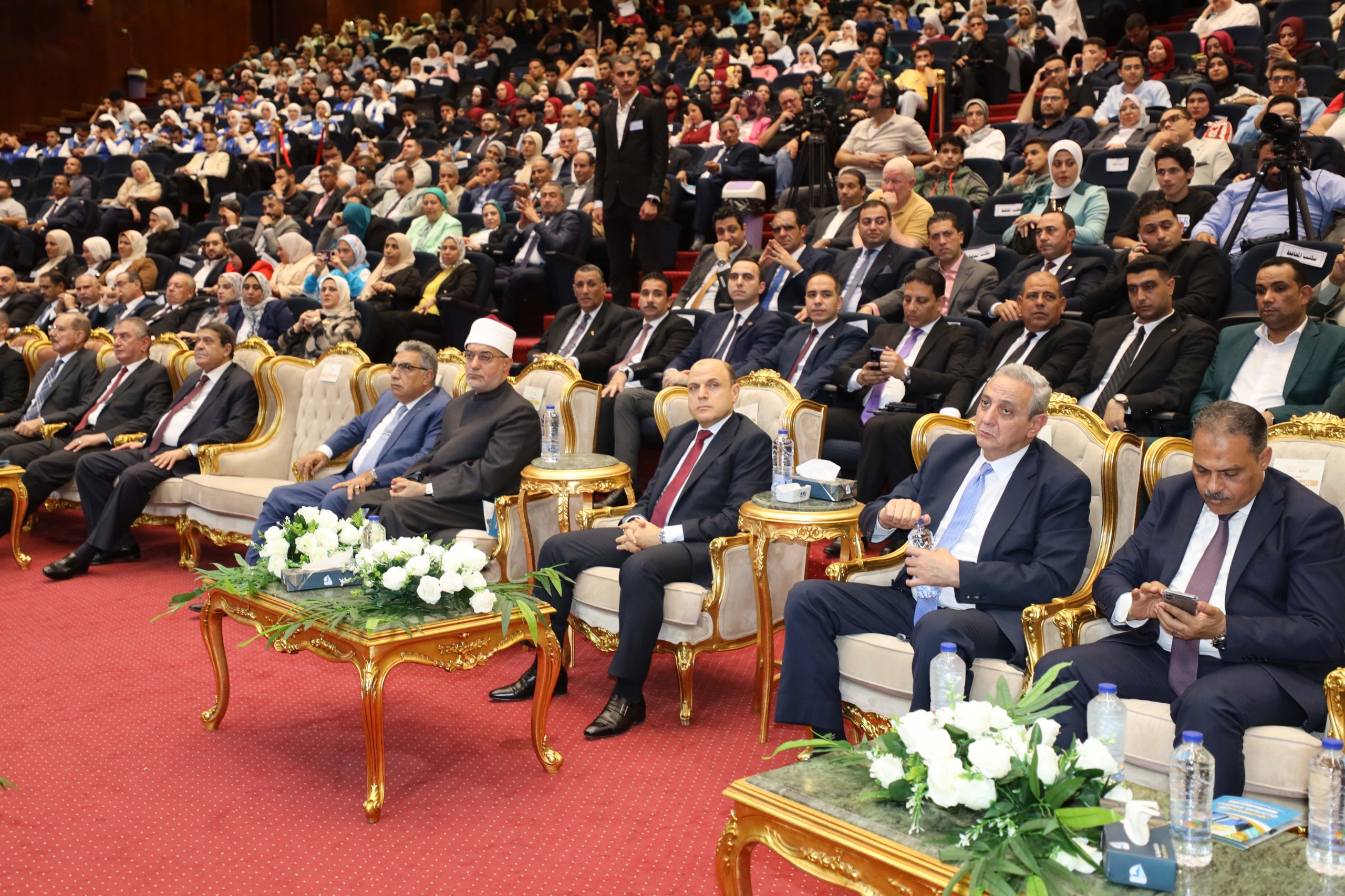 محافظ كفر الشيخ ومفتي الجمهورية ومحافظين حاليين وسابقيين  يشهدون العيد القومي لكفر الشيخ