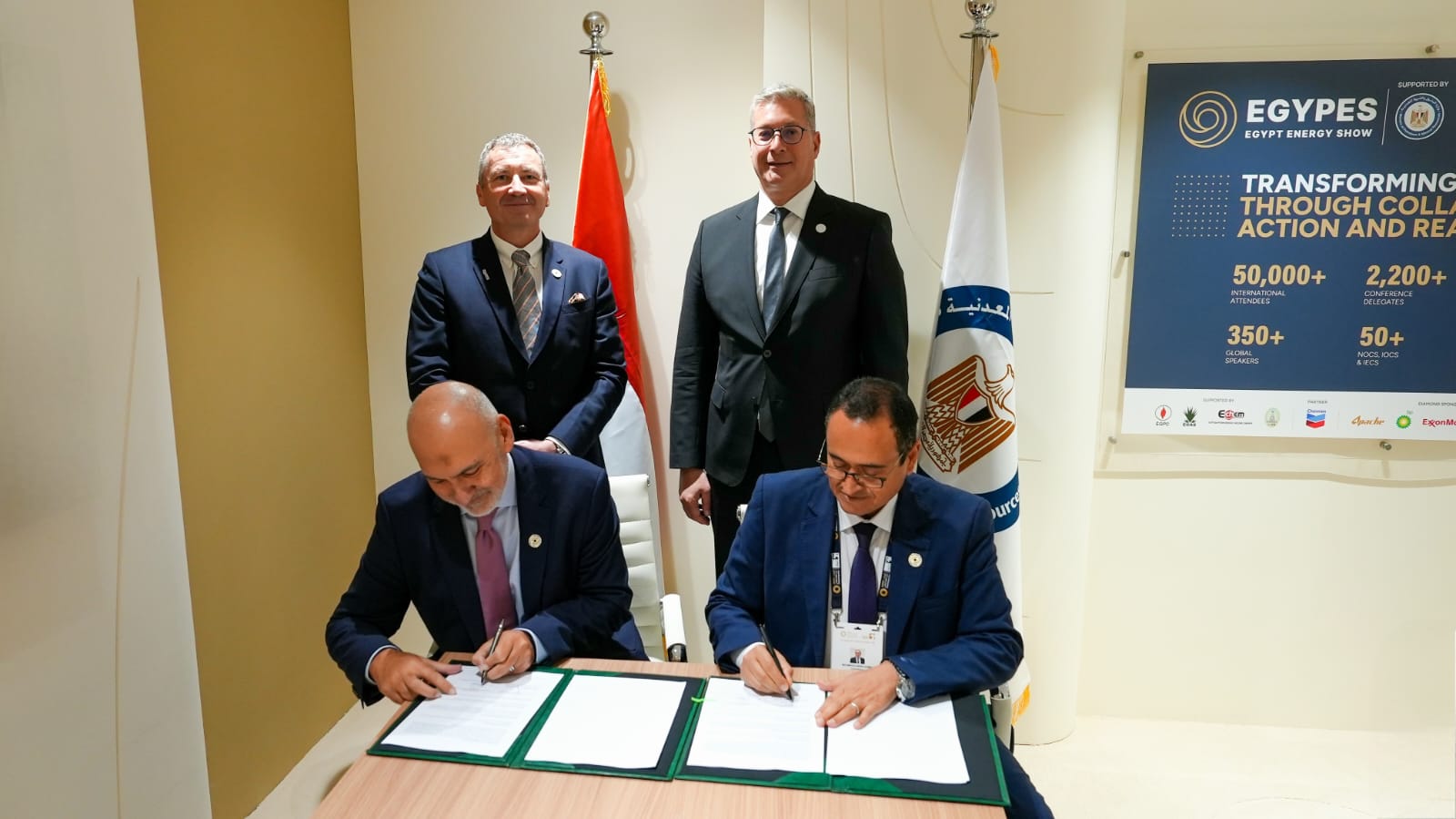 e8ec4e62-d6f4-40aa-8ef3-6a2525f1bc83