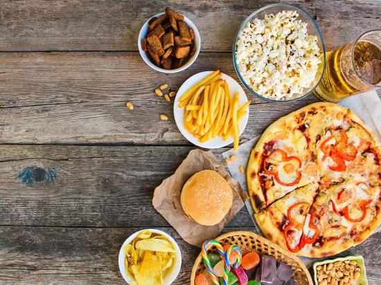 الوجبات السريعة