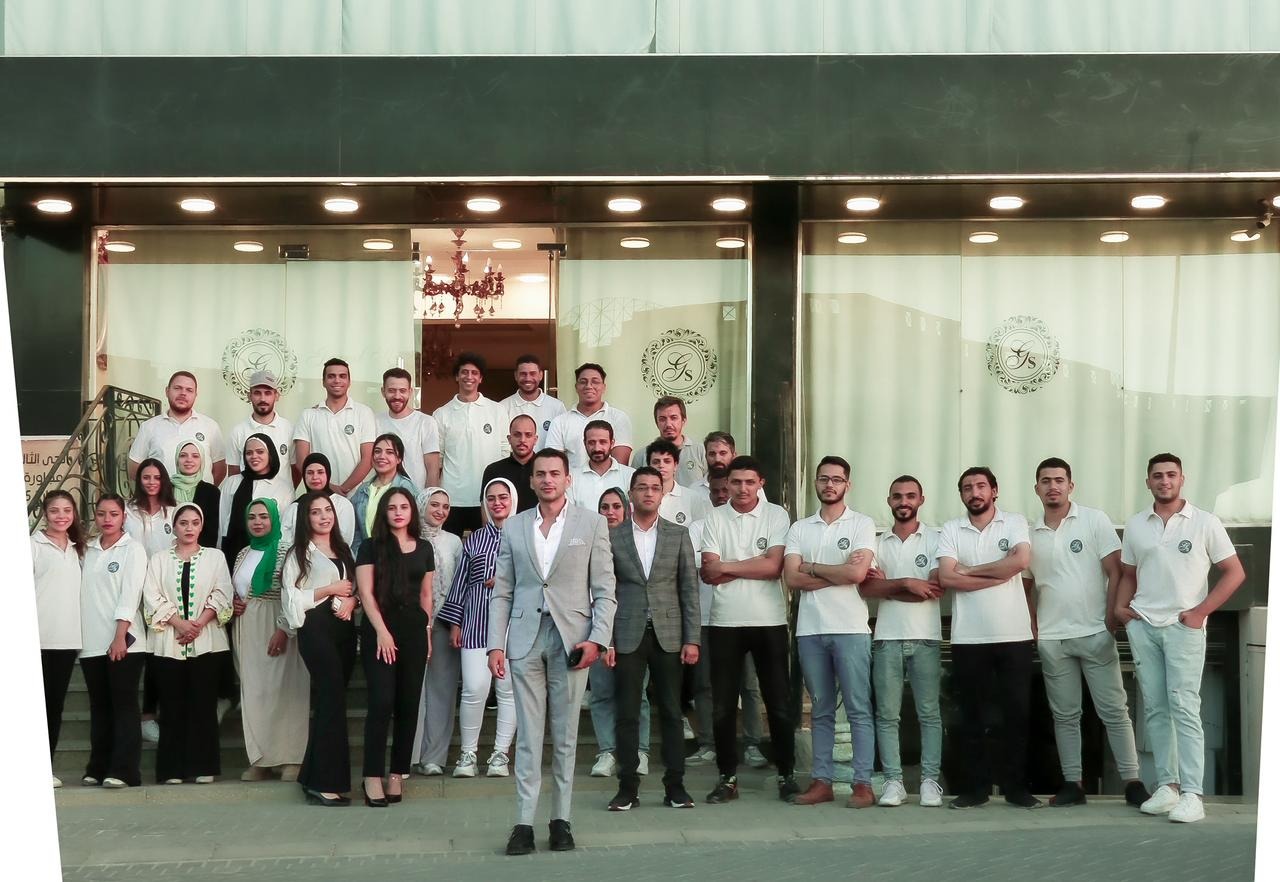 الملابس الجاهزة (2)