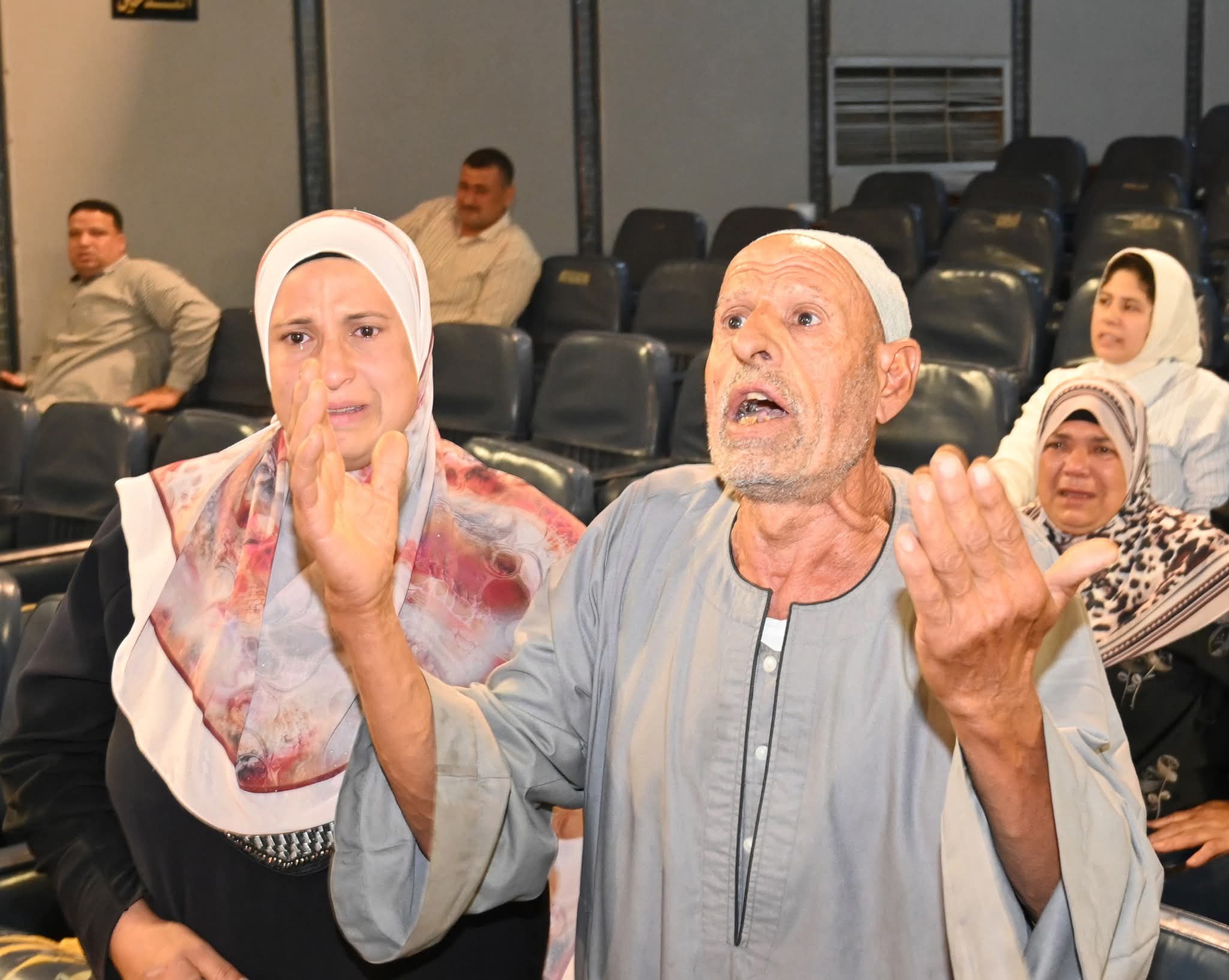 الفرح على وجوه الفائزين بقرعة الحج فى البحيرة