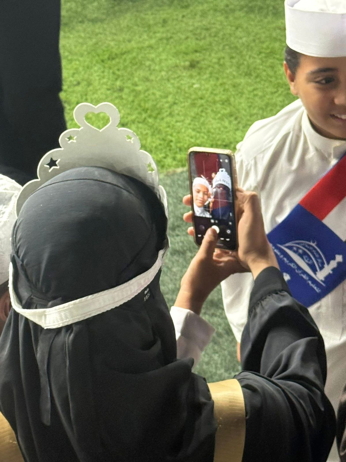 فرحة الأمهات بالتكريم