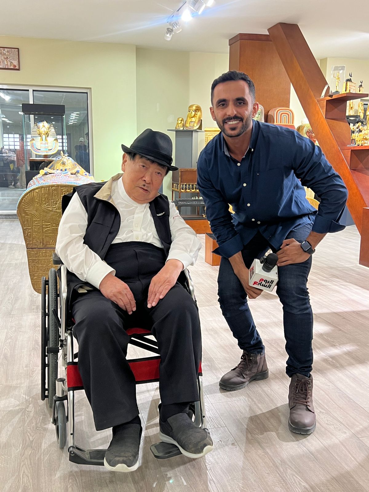 عالم الآثار الياباني الشهير ساكوجي يوشيمورا والزميل محمد أسعد  (6)