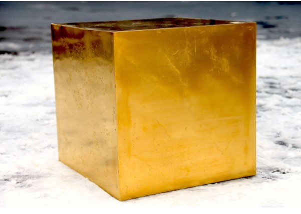 مكعب ذهبى عيار 24