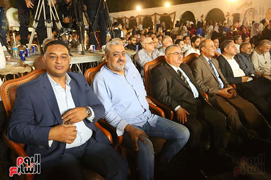 الحضور فى مؤتمر حزب الجبهة