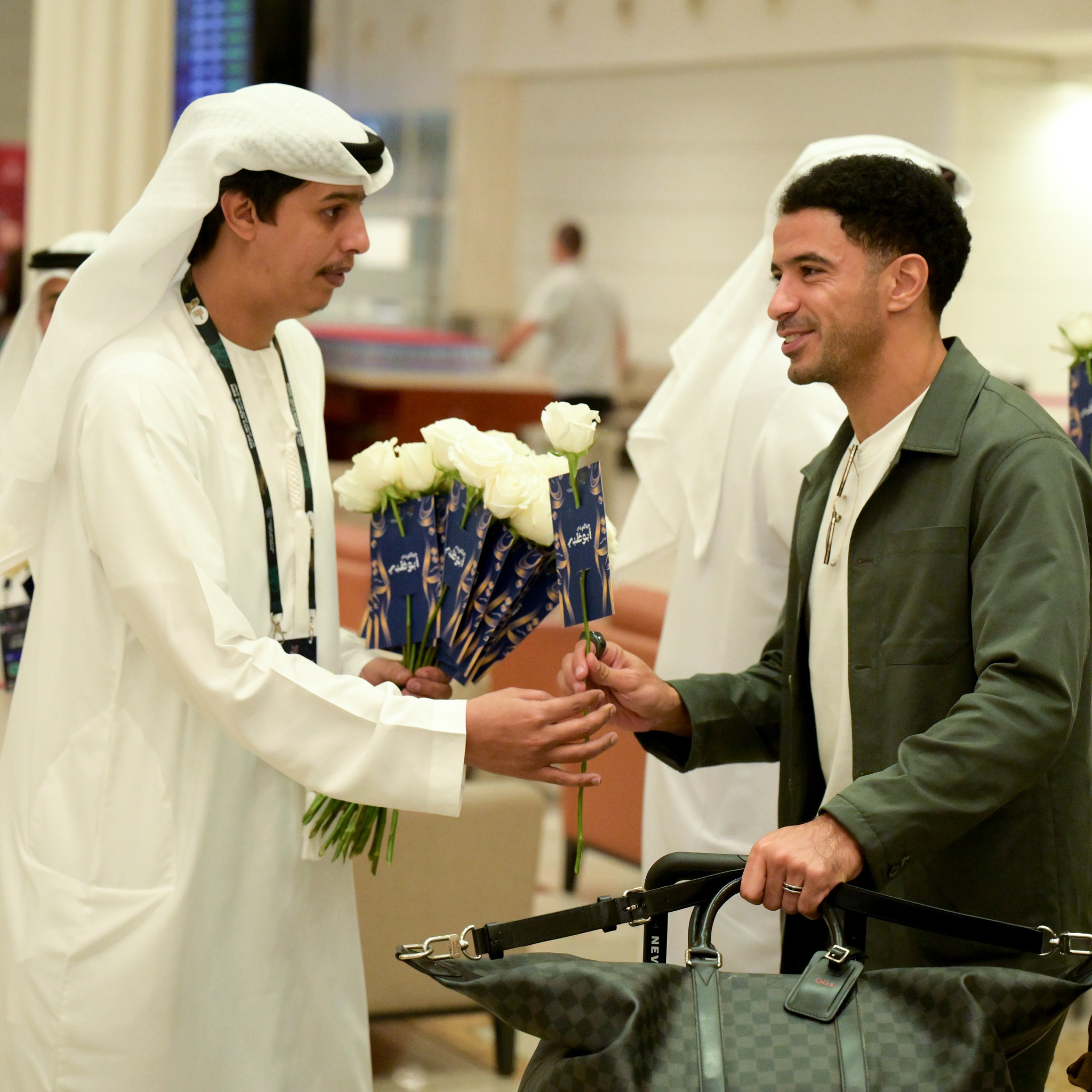 استقبال عمر جابر بالورود استقبال عمر جابر بالورود