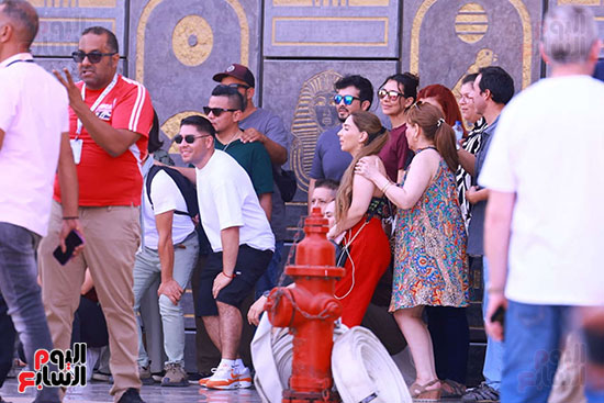 توافد الأجانب على المتحف توافد الأجانب على المتحف